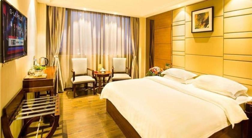 Greentree Inn Guangdong Jieyang Bus Terminal Station Ronghua Avenue Business Hotel Kültér fotó